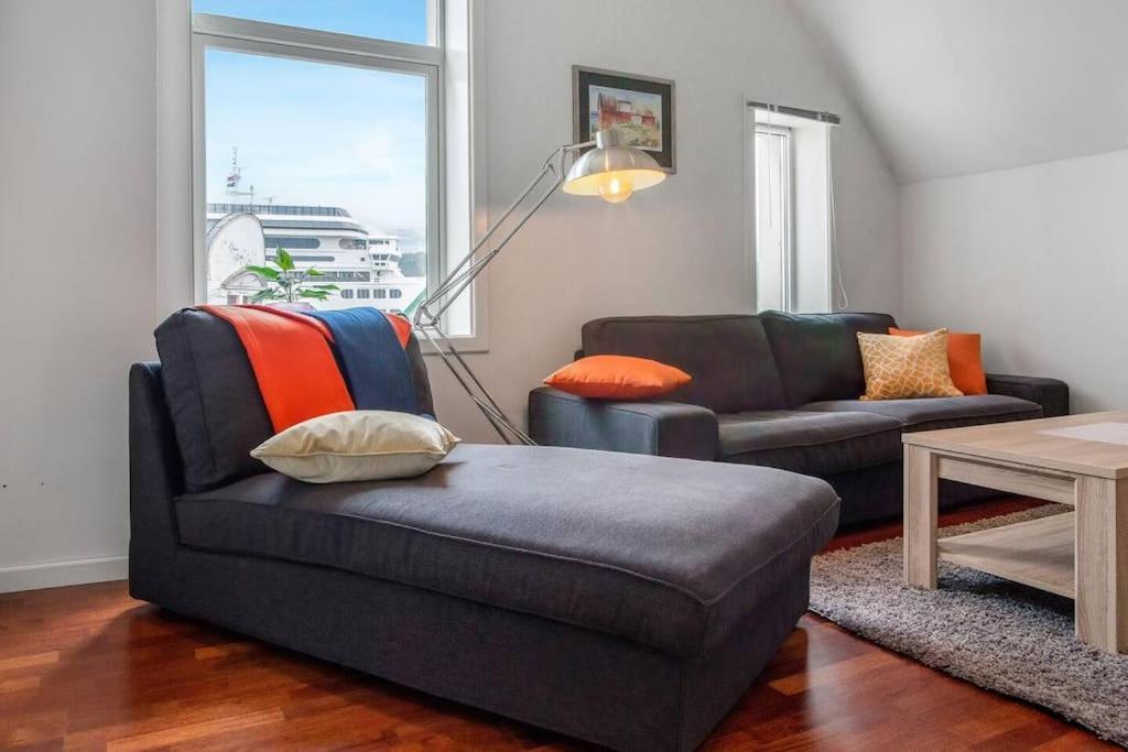Penthouse By Brosundet, Free Parking Space Ålesund Buitenkant foto